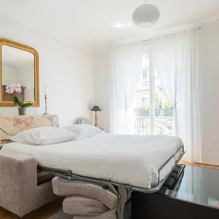 Appartement Veeve - Illuminating Light Parijs