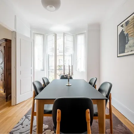 Veeve - Illuminating Light Paris
